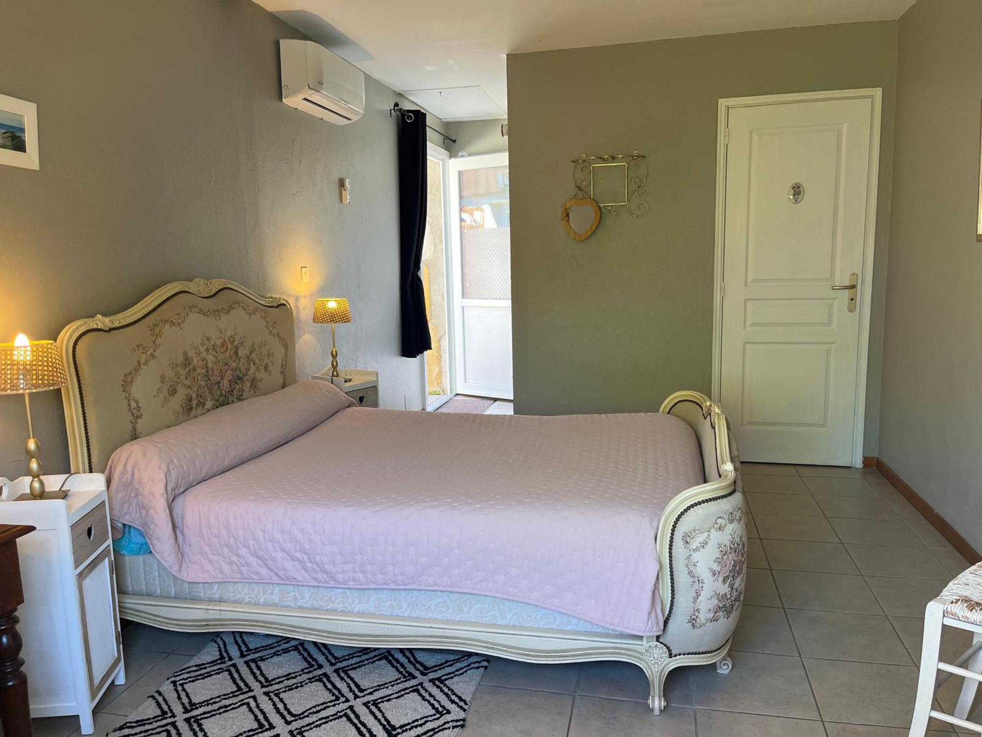 Chambres Et Gite Peyroutas " Camille" Vignonet St Emilion Екстер'єр фото